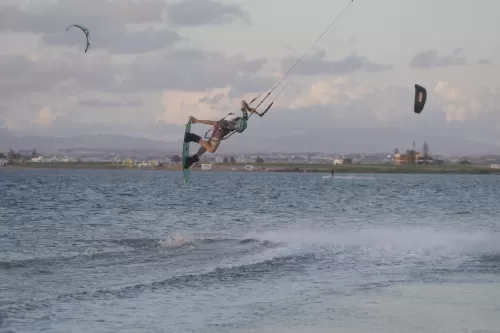 Marsala Kitesurf - salto