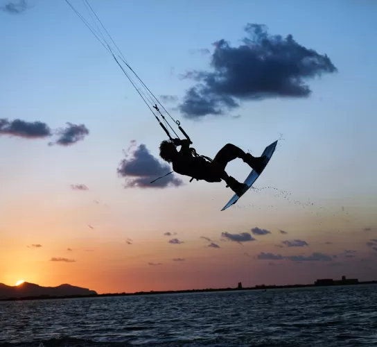 Kite-surf riserva dello stagnone marsala